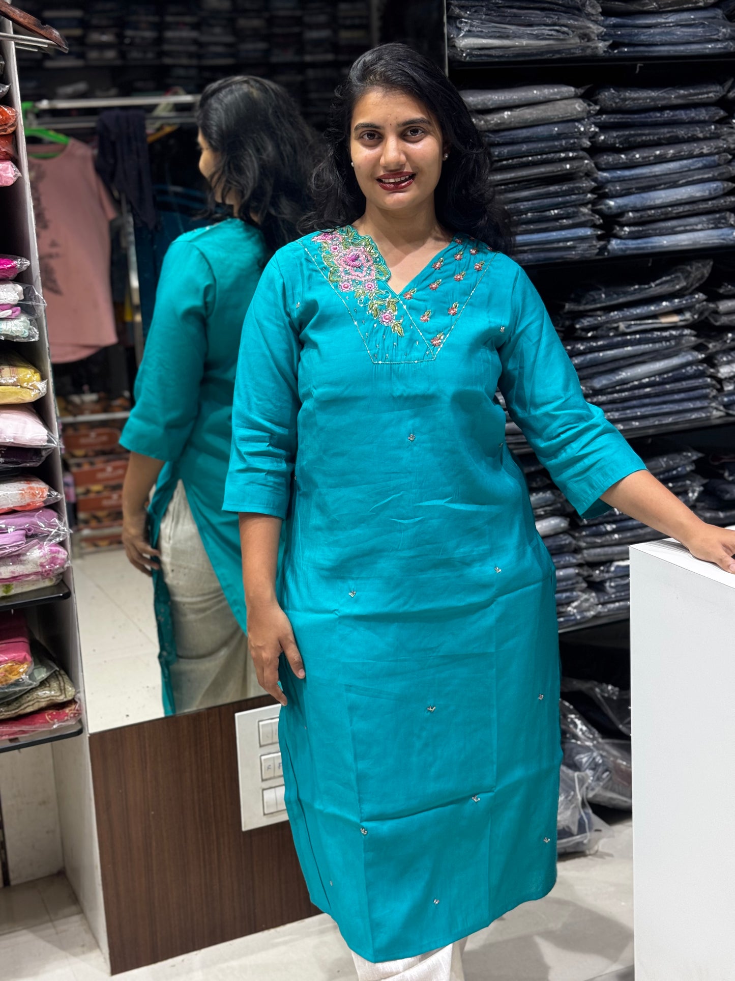 T10 Roman flower kurti