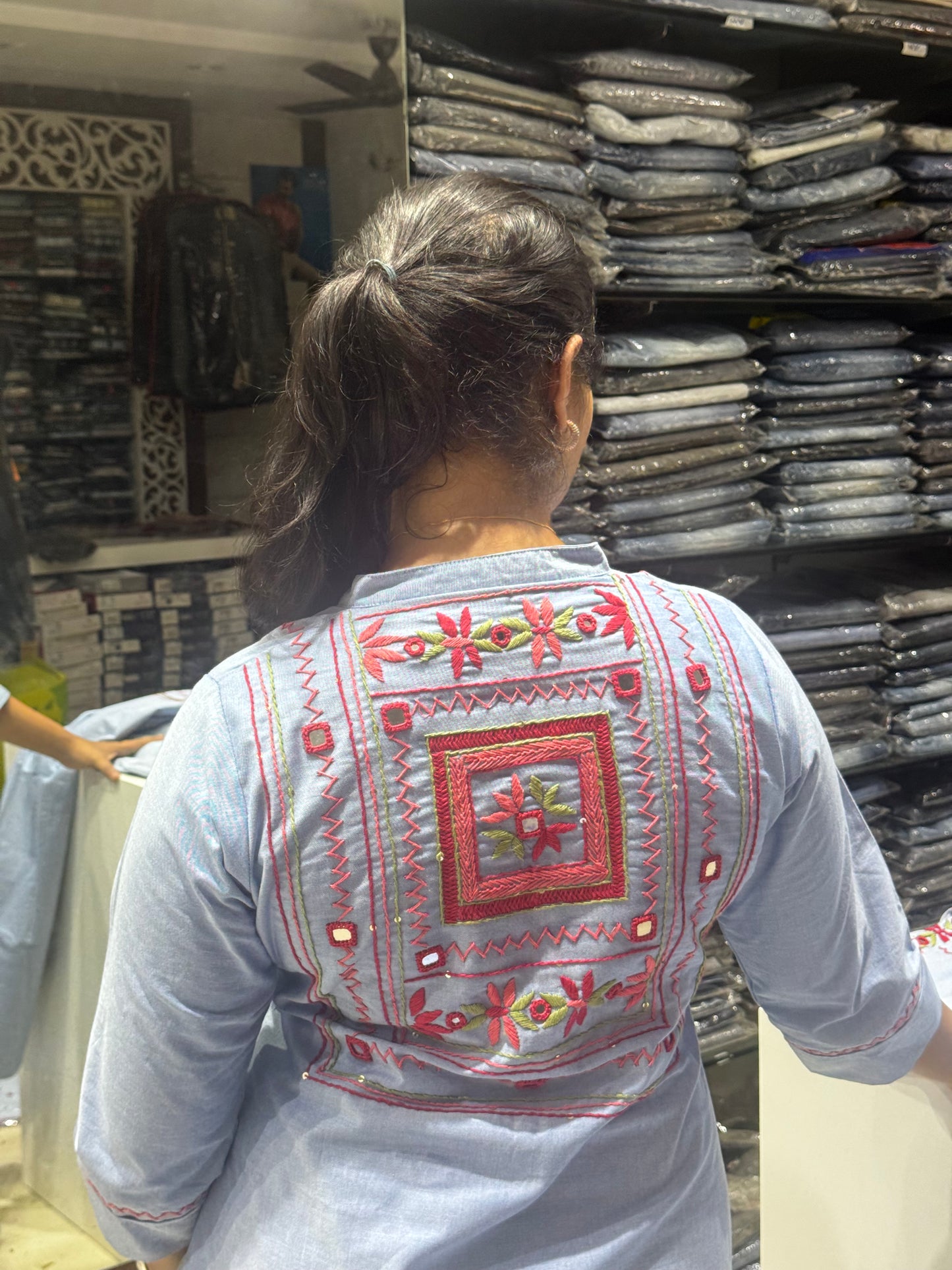 T19 BACKWORK KURTI TOP