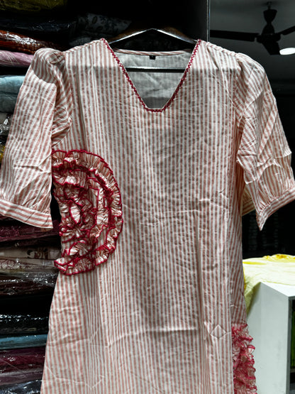 C117 Cotton cord set with ruffle flowers