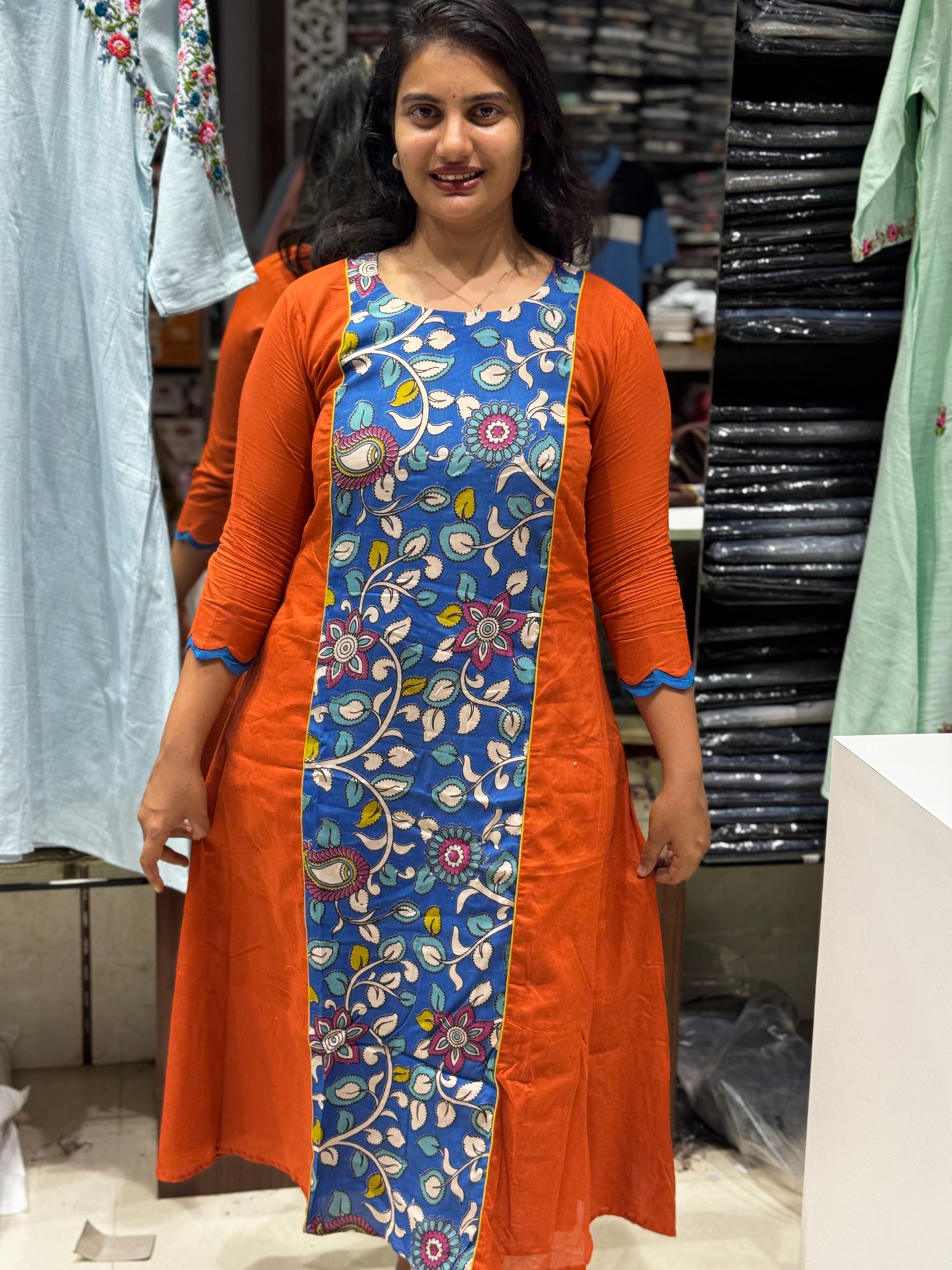 F98 MULCOTTON KALAMKARI GOWN