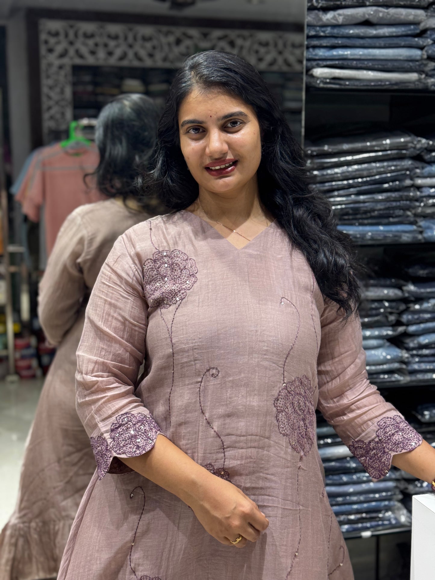 F101 GREEN BENARAS MULCHANDERI GOWN