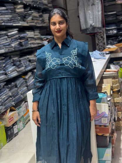 F139 Benras cape jacket style gown