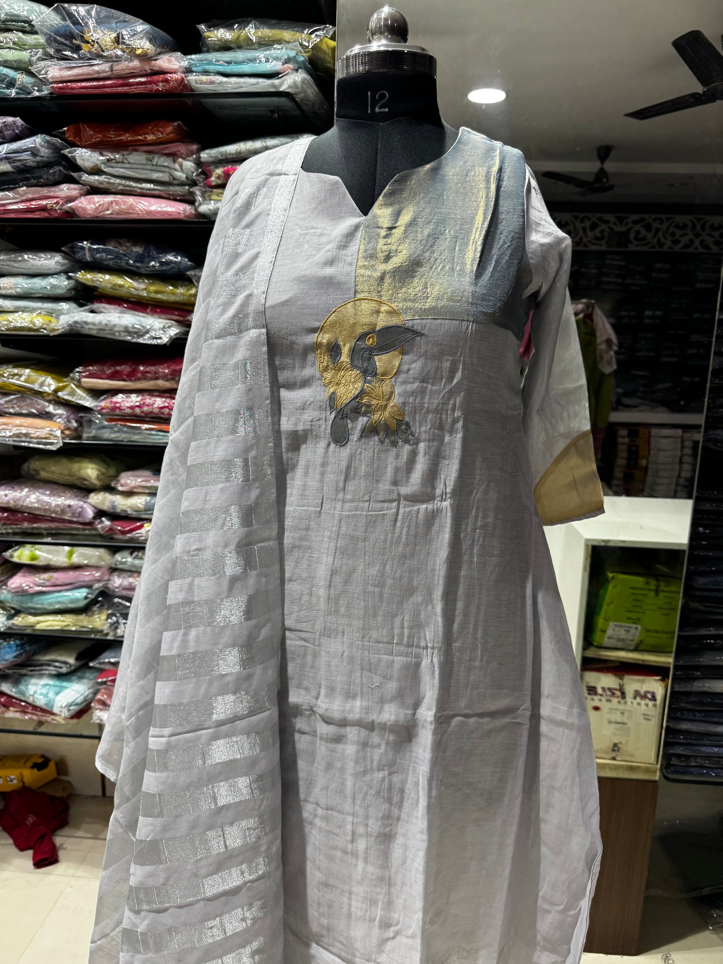 K182 Benras mulchanderi with tissue applique work