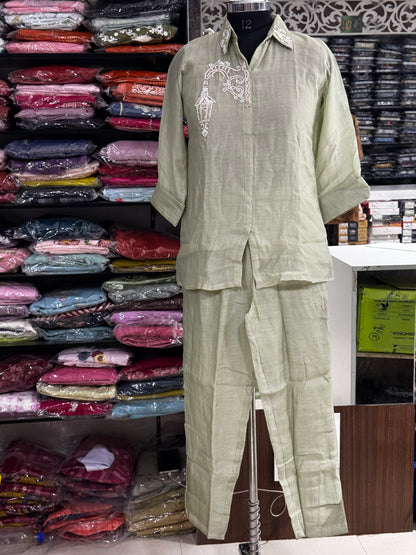 C136 Benaras mulchanderi cord set