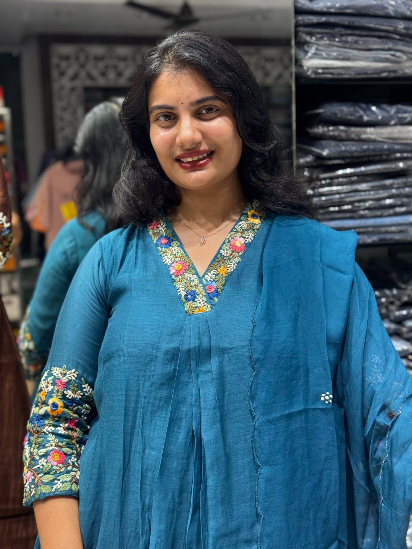 K135 HALTER MULCHANDERI SUIT