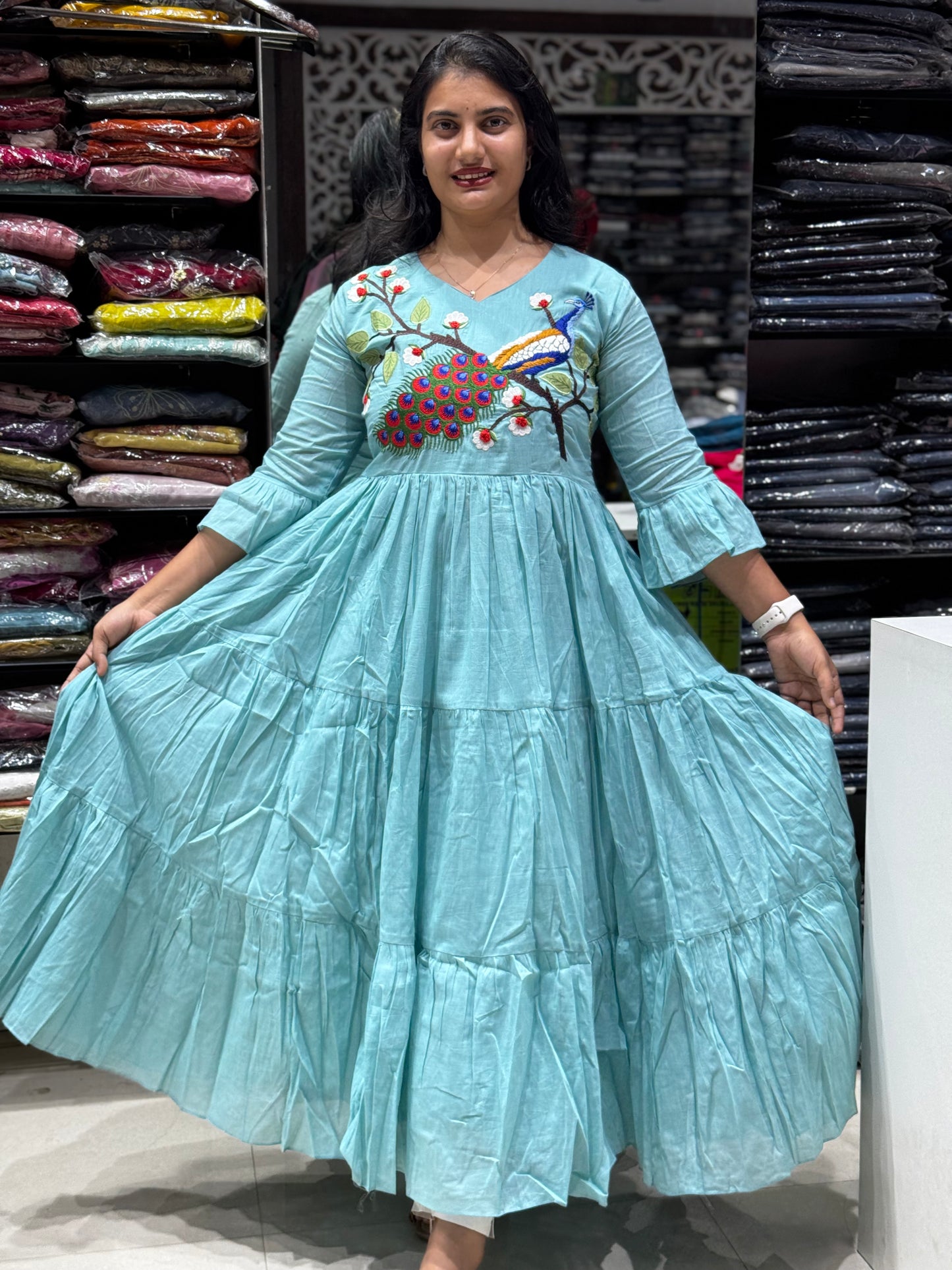 F110 Peacock mulcotton gown