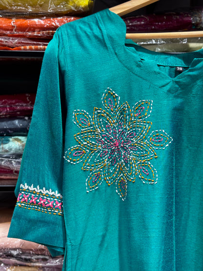 F143 Green Slubsilk kurti/gown