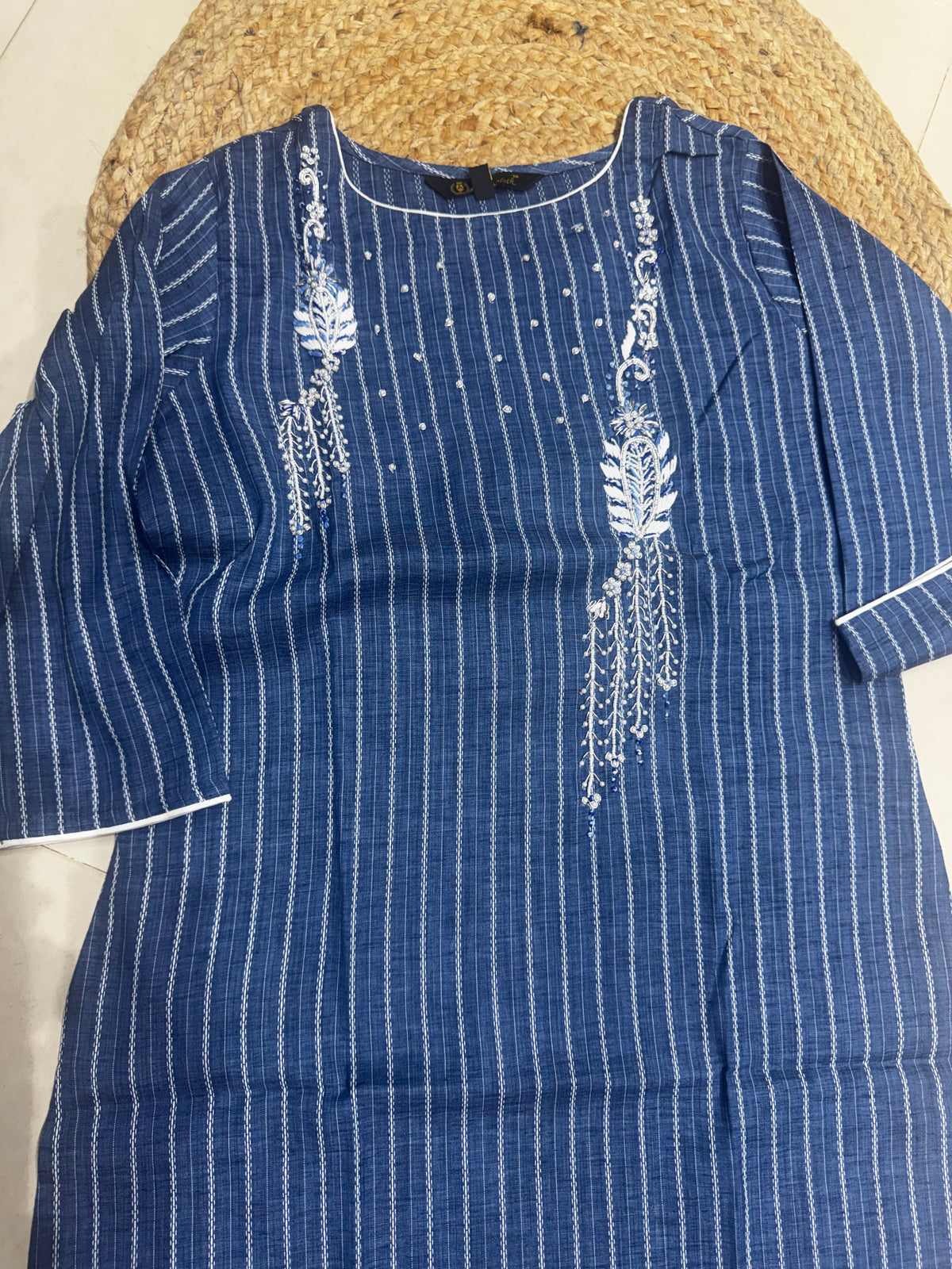 T42 Handloom kurti with zardosi work