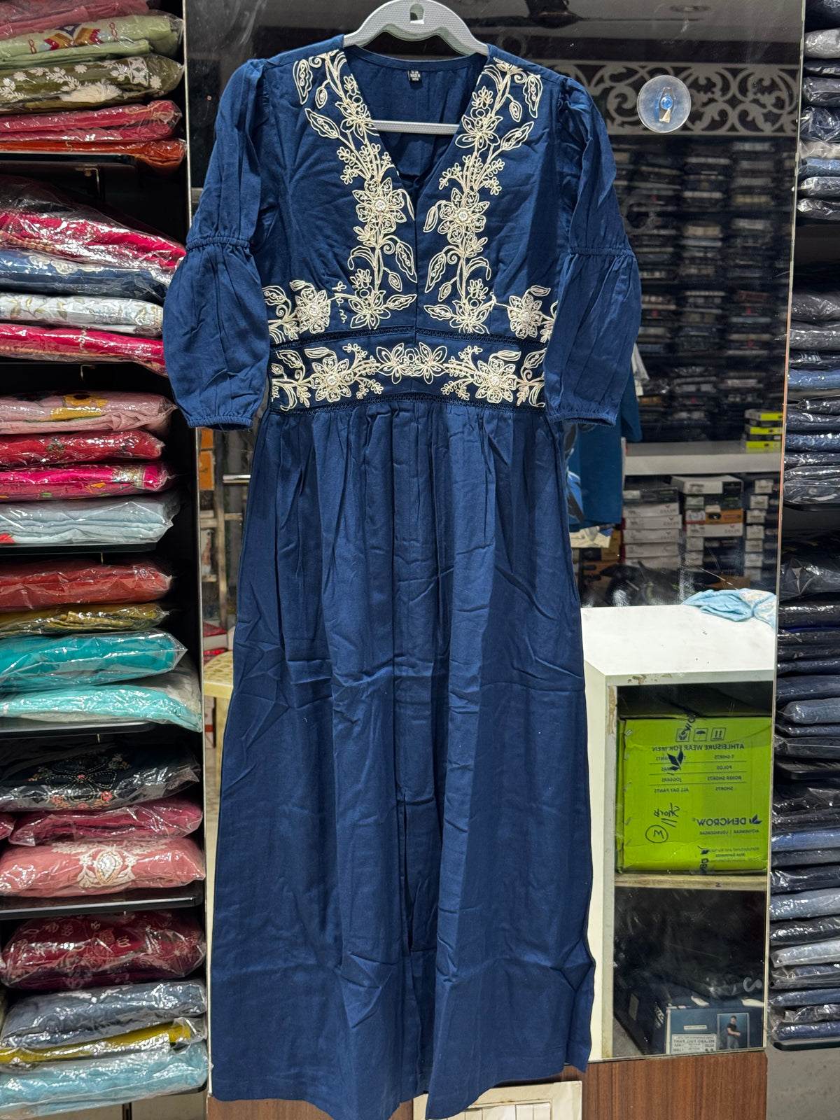 F152 Embroidery dress