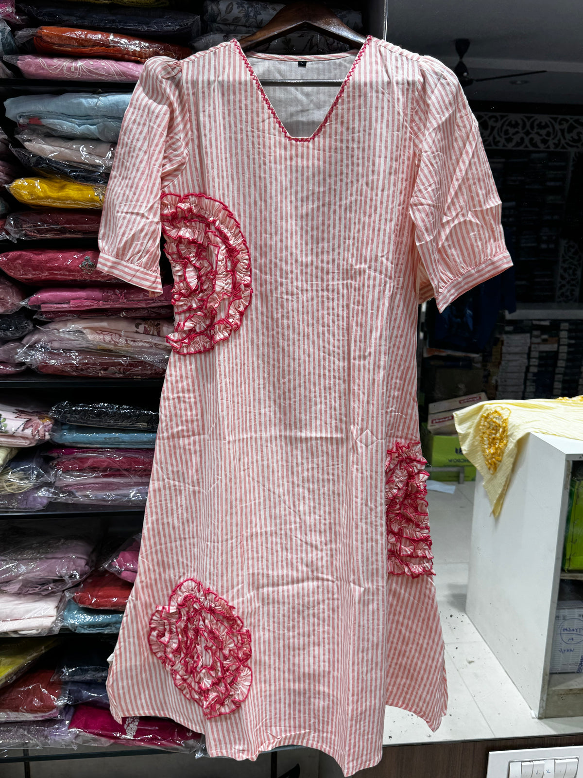 C117 Cotton cord set with ruffle flowers