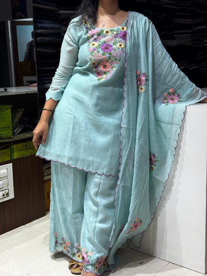 K187 Mulchanderi with floral work