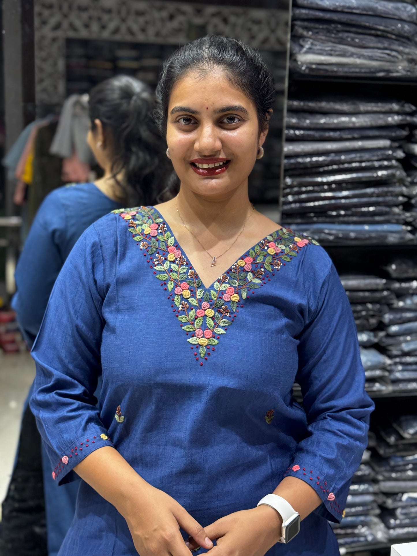 T32 Kantha work kurti