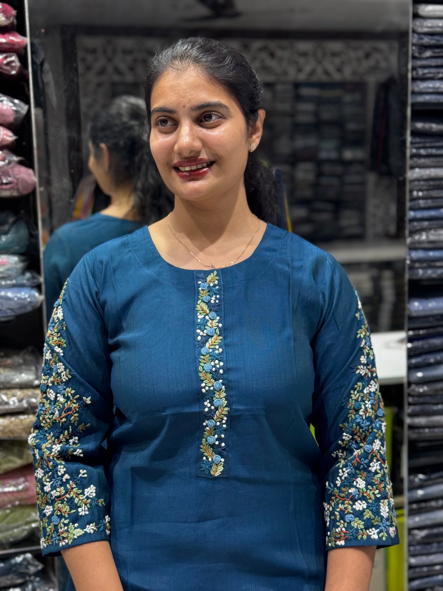 K24 HANDWORK ROUND NECK KURTI