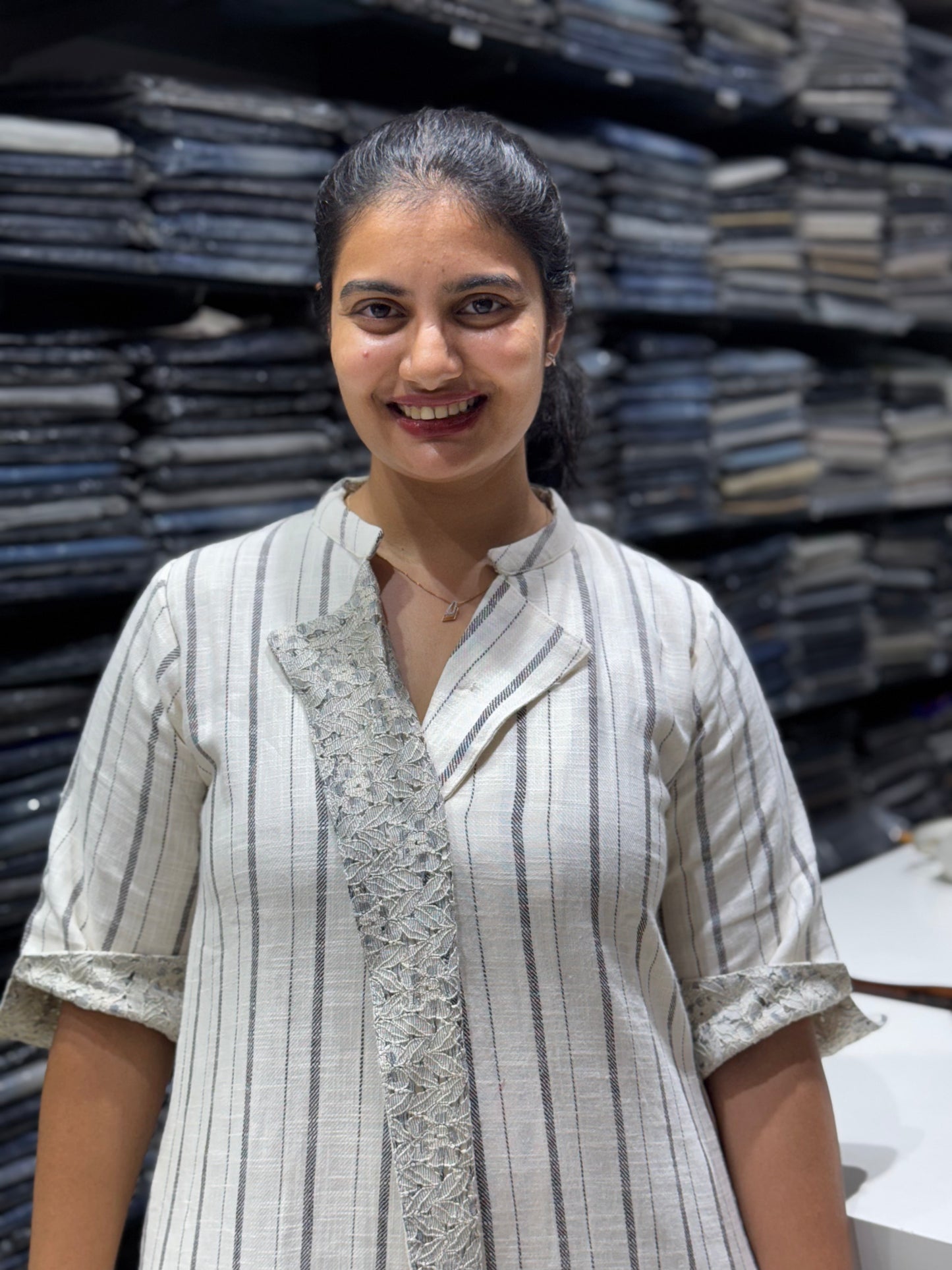 F83 KORA HANDLOOM COTTON  STRIPES GOWN