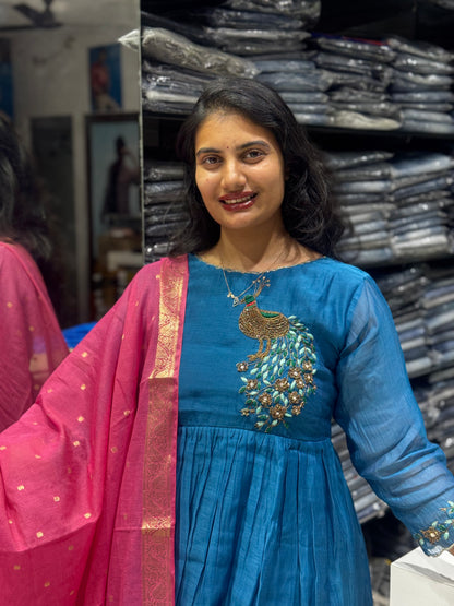 K152 BLUE BENRAS MULCHANDERI SUIT SET