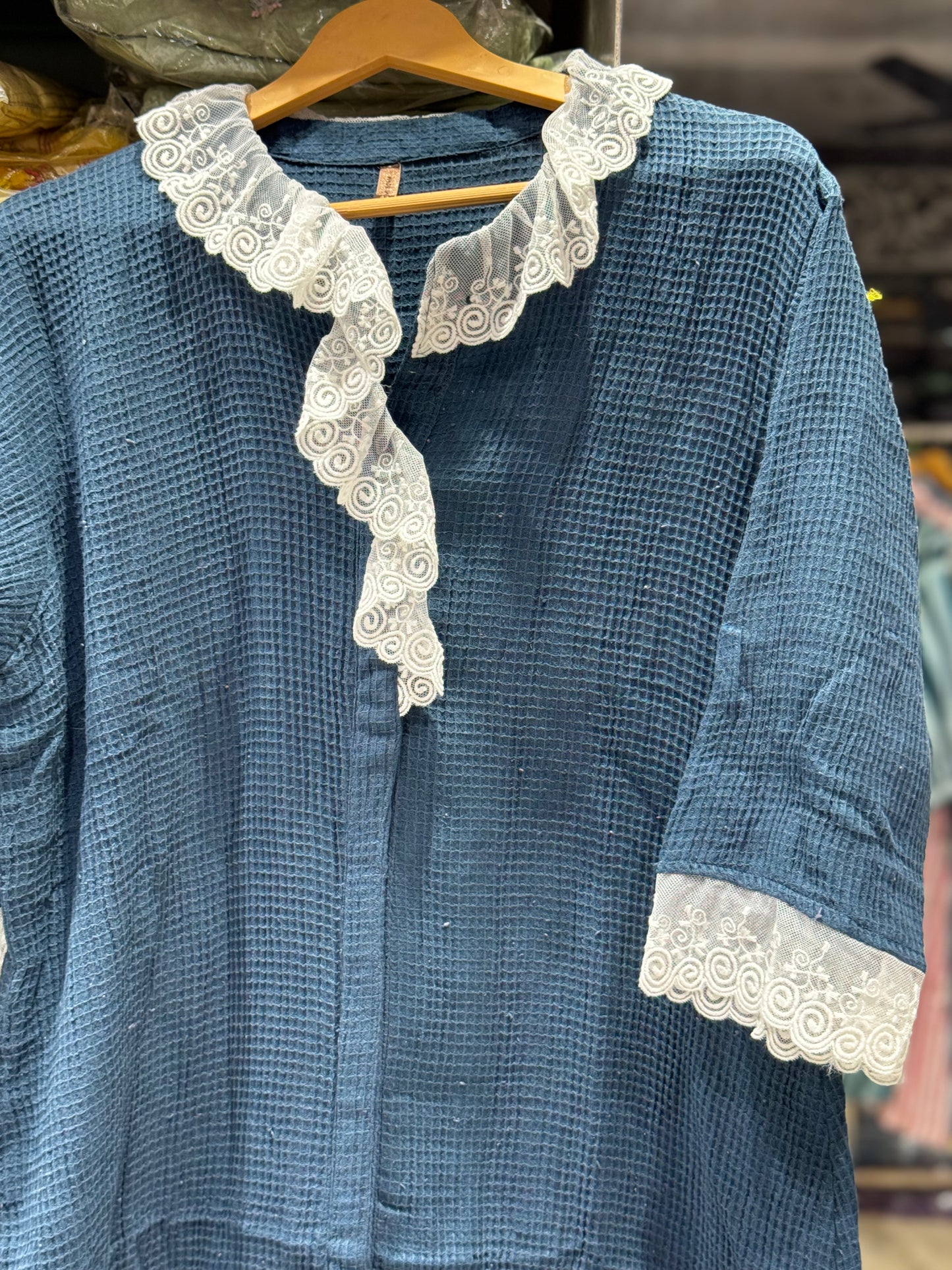 T31 BLUE TOP WITH CROCIA LACE