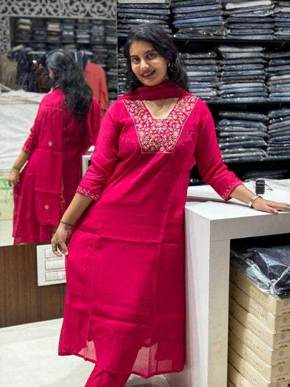 K83 Benaras Mulchanderi Kurti Suit Set with Straight-Fit Pants