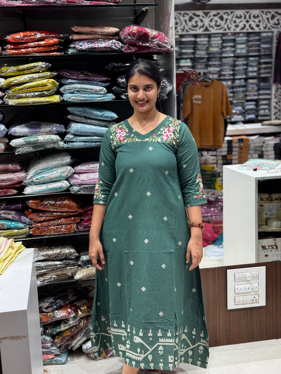 F46 Jamdani gown