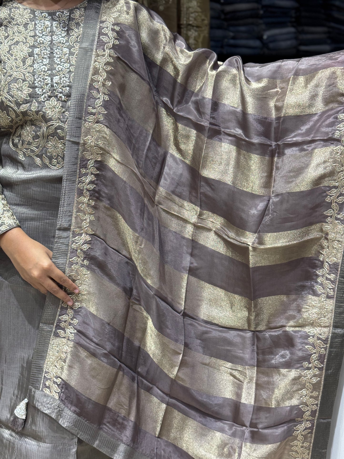 K112 Grey stripes tissue three piece set