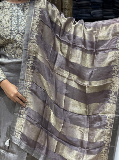 K112 Grey stripes tissue three piece set