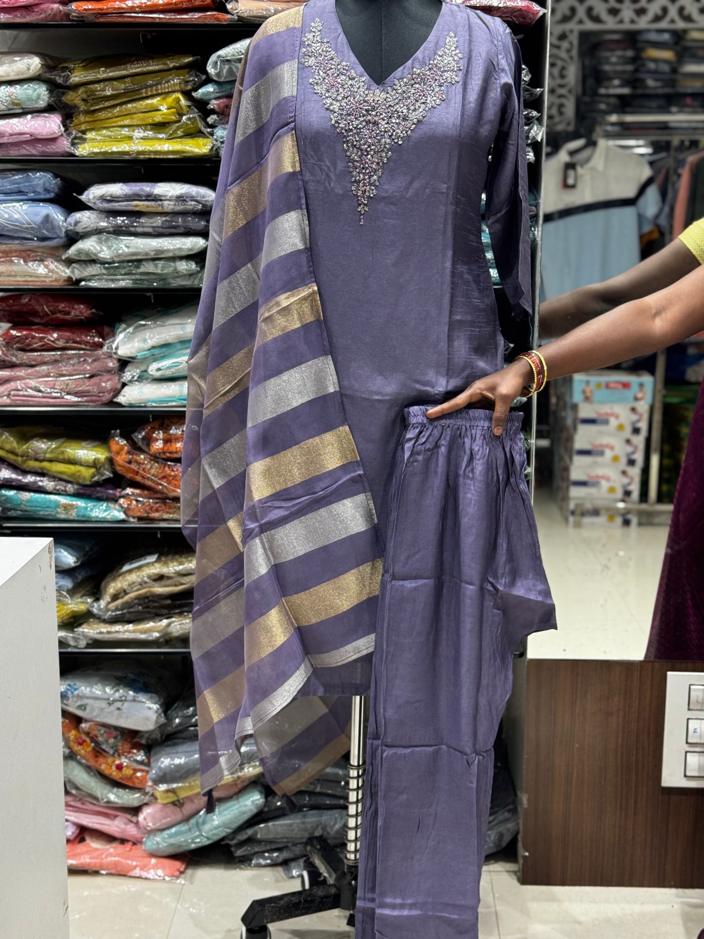 K122 CHINON SILK THREE PEICE SUIT SET
