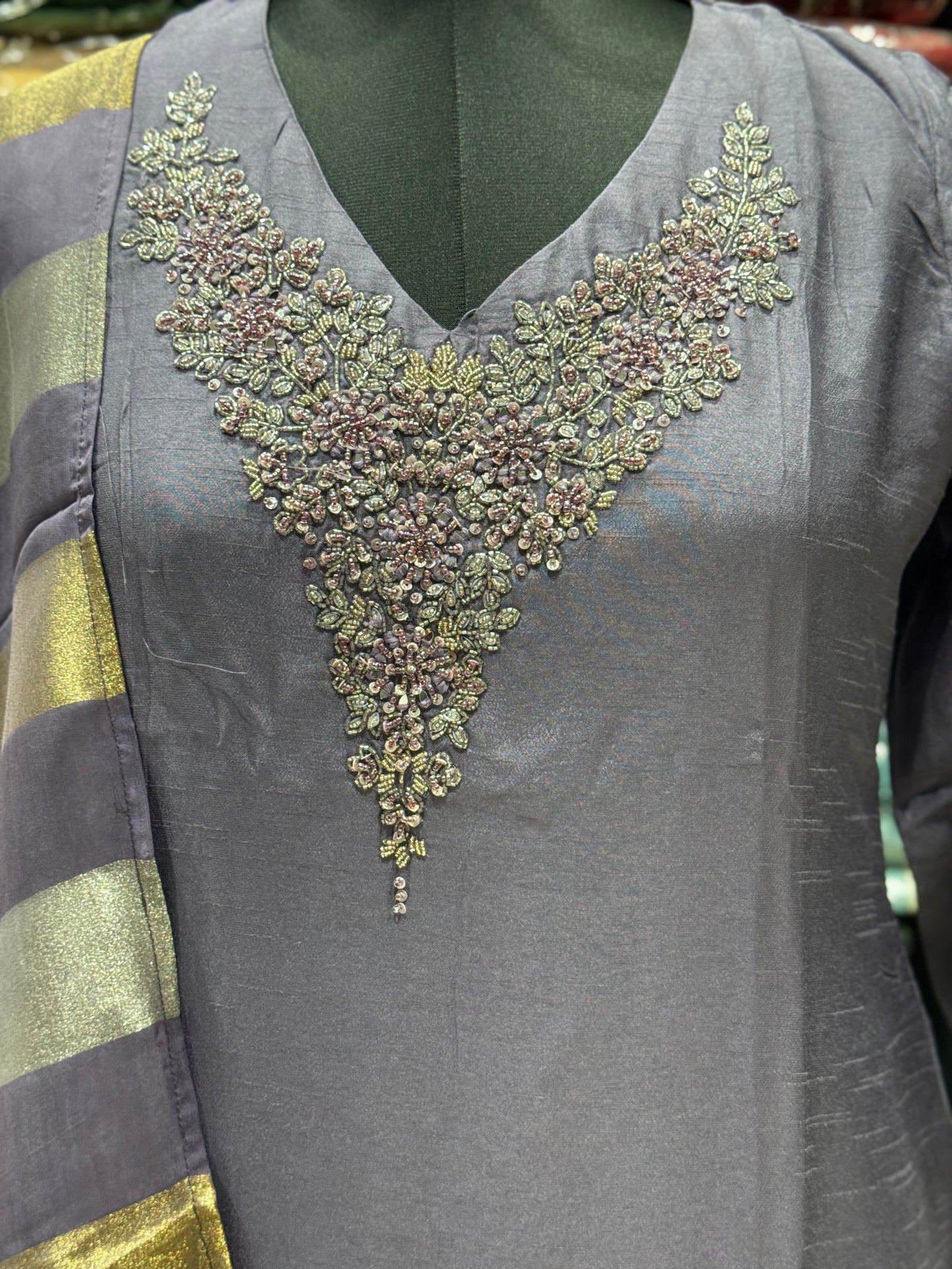 K122 CHINON SILK THREE PEICE SUIT SET
