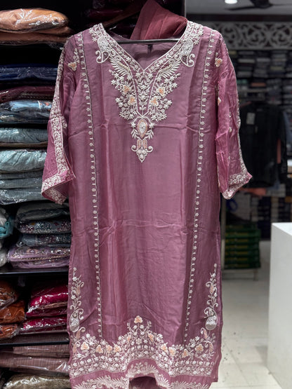 K132 GEORGETTE THREE PEICE SUIT SET