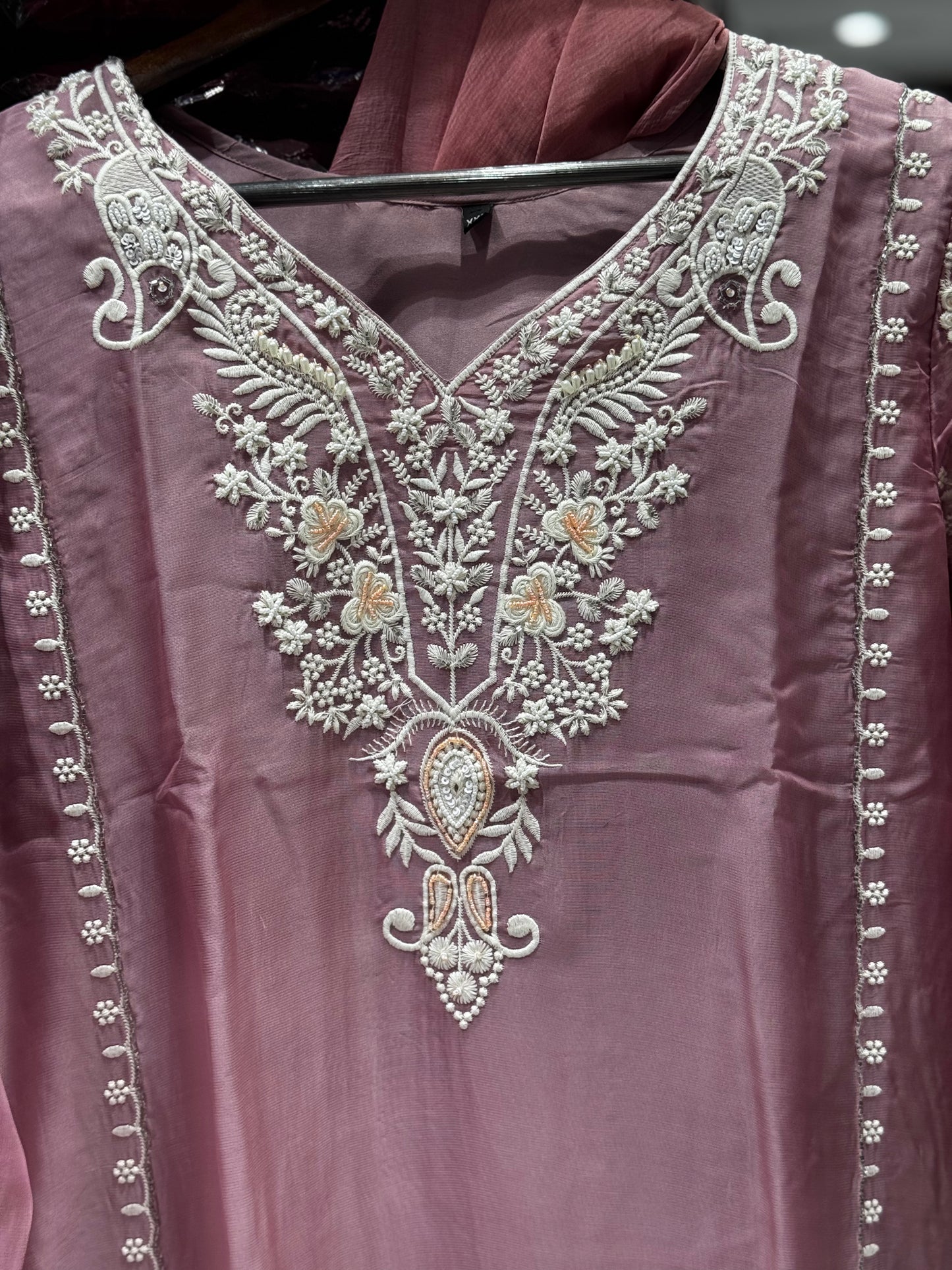 K132 GEORGETTE THREE PEICE SUIT SET