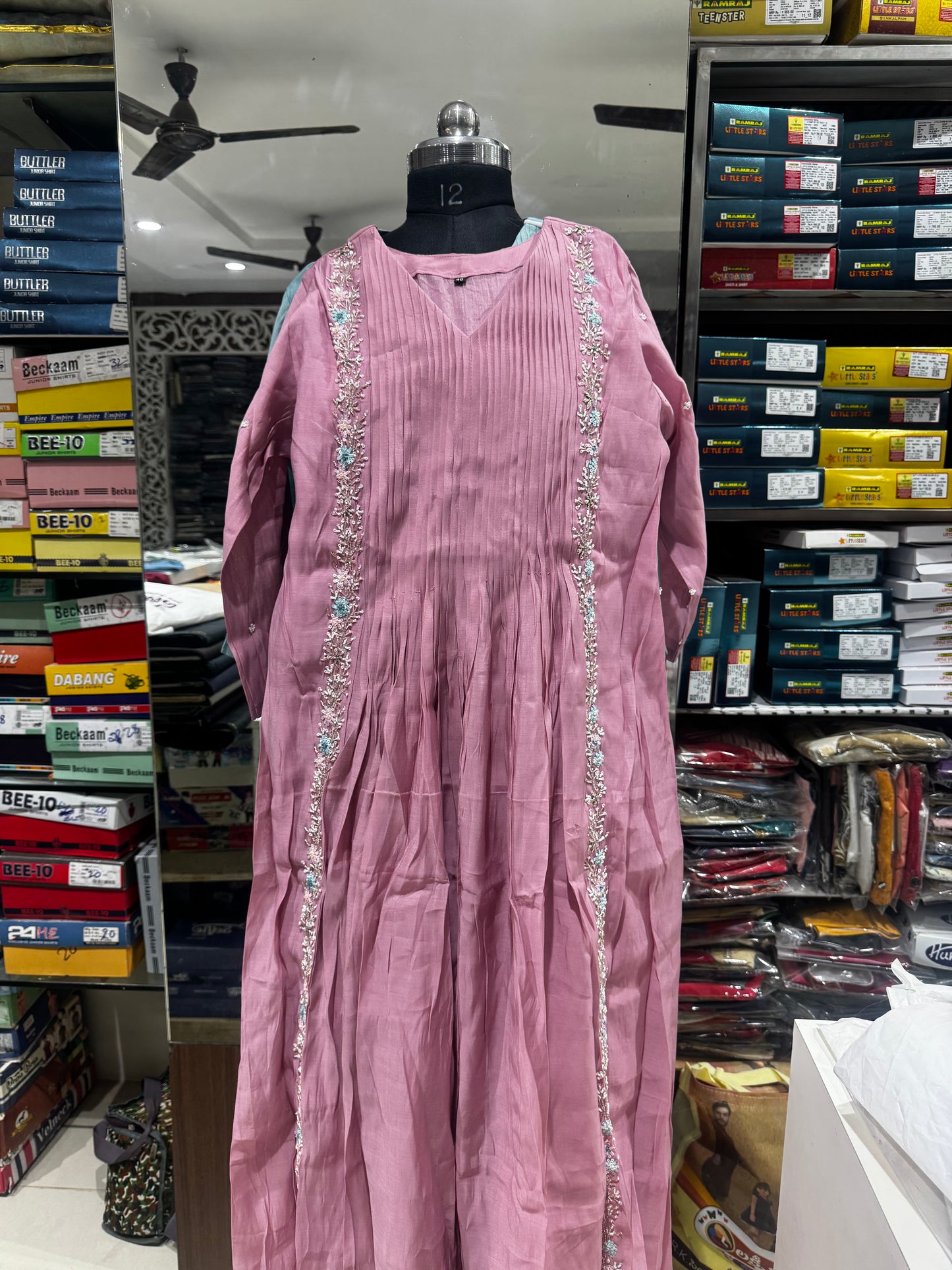 K13 lines Mulchanderi three piece set