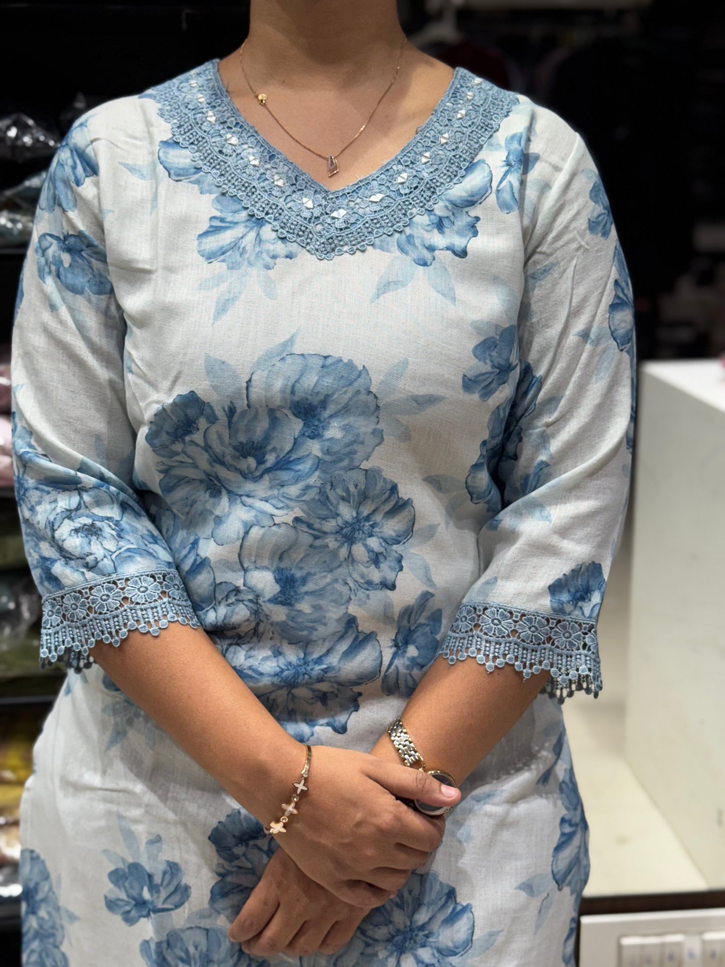 T21 LIEN FLORAL KURTI