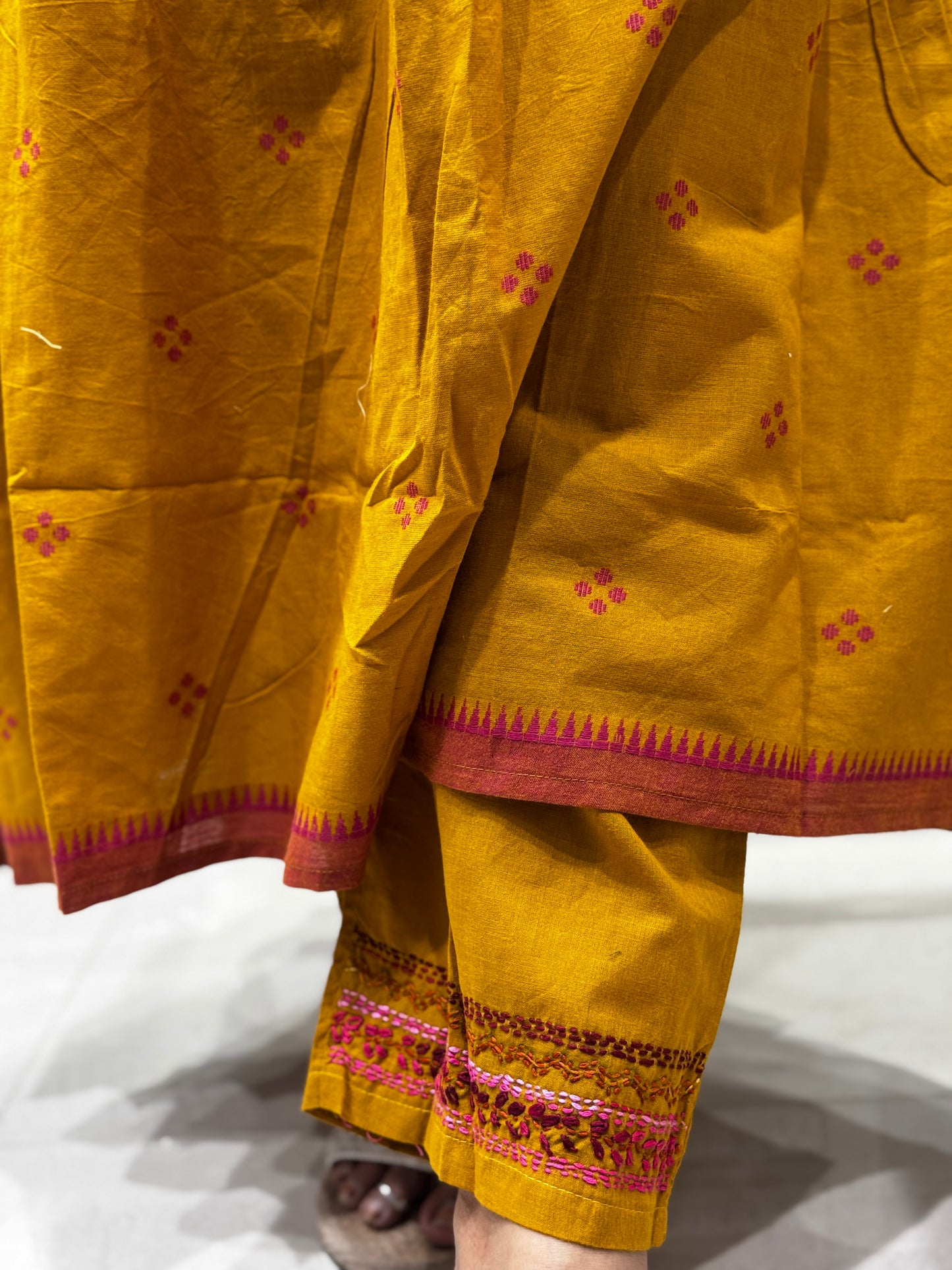 C59 HANDLOOM COTTON JAMDANI CORD SET