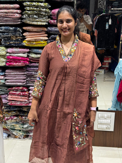 K135 HALTER MULCHANDERI SUIT