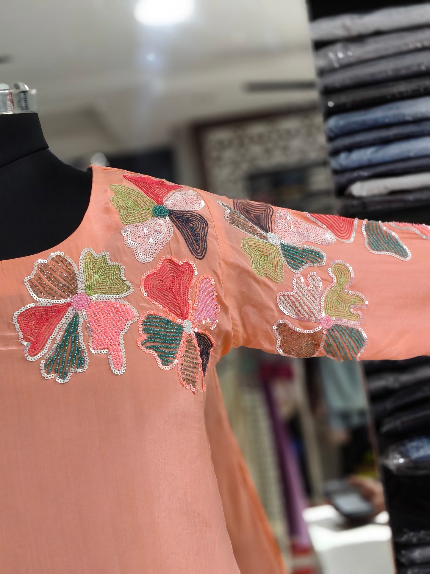 IN11 Chinon Silk Light Peach Cord Set